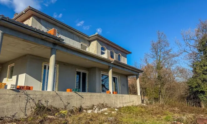 Недвижимость Семейный дом 250 м² новый Запад Опатия: 24
