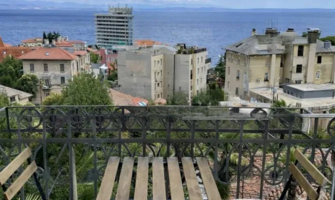 Недвижимость Четырехкомнатная квартира Центр: 6