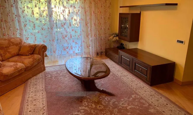 Недвижимость Трехкомнатная квартира 72 м²: 2