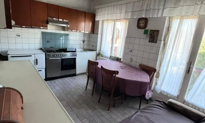 Недвижимость Четырехкомнатная квартира Волоще: 3