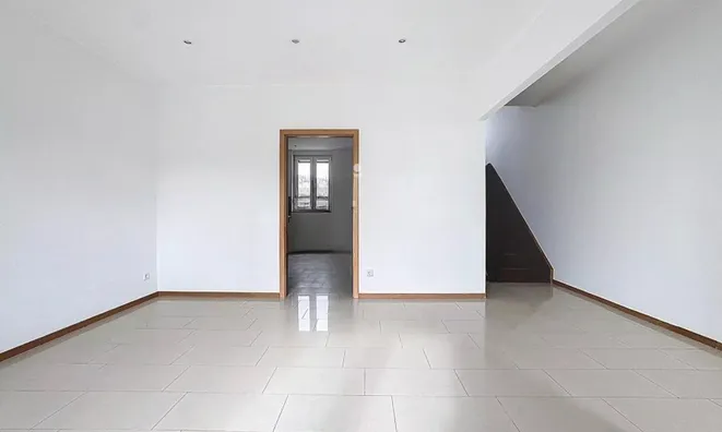 Недвижимость Semi-detached house 4 bedrooms for sale in Linger: 4