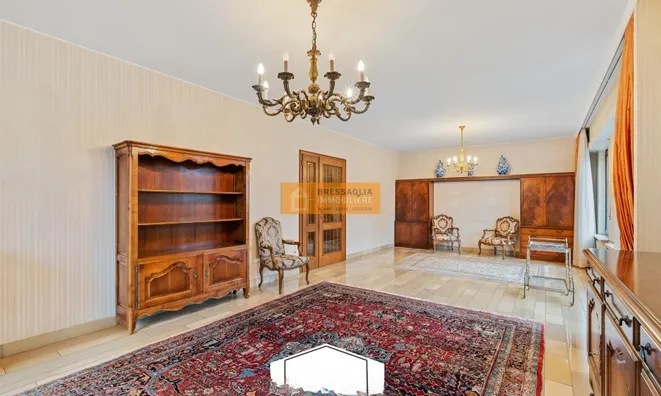 Недвижимость House 4 bedrooms for sale in Howald: 4