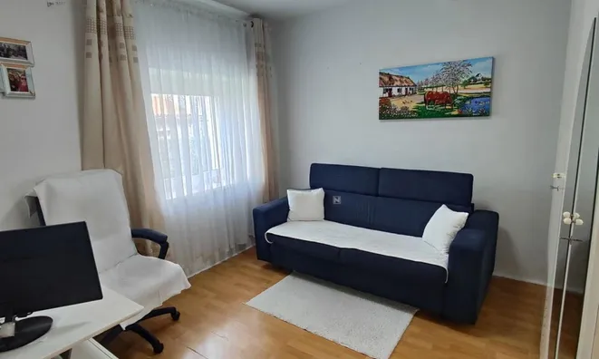 Недвижимость Квартира на улице Побешка: 5