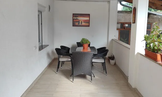 Недвижимость Квартира на улице Побешка: 14