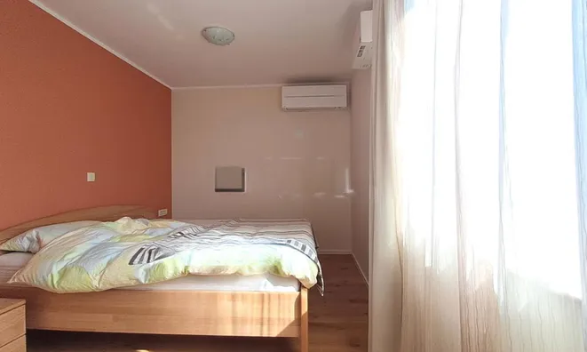 Недвижимость Квартира, 4-комнатная: 8