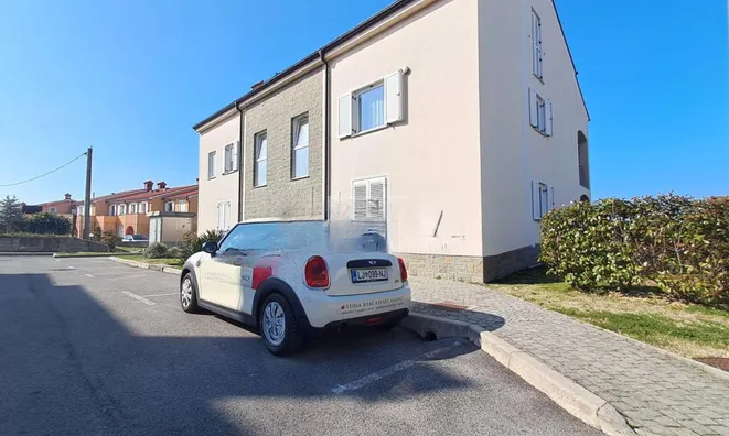 Недвижимость Квартира, 4-комнатная: 18