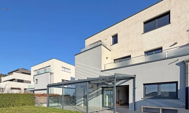 Недвижимость House 4 bedrooms for sale in Heisdorf: 4