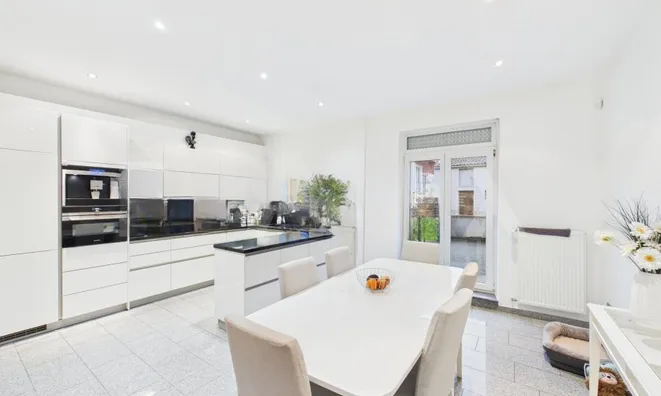 Недвижимость House 4 bedrooms for sale in Pétange: 4