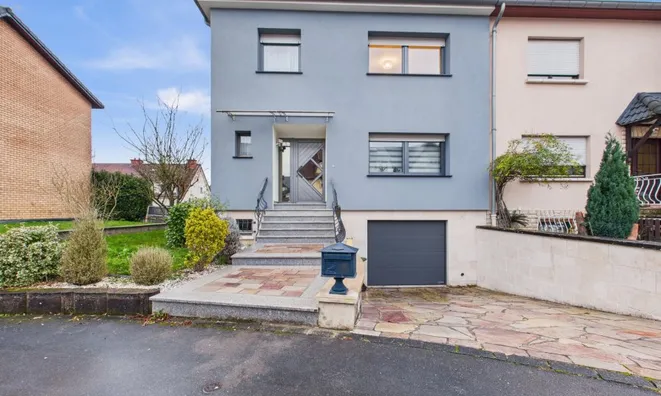Недвижимость House 4 bedrooms for sale in Dudelange: 1