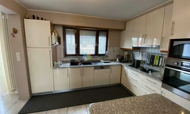 Недвижимость House 5 bedrooms for sale in Berchem: 1