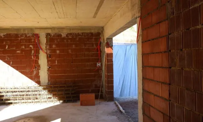 Недвижимость Квартира, 4.5 комнаты, Вич: 8