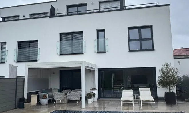 Недвижимость House 3 bedrooms for sale in Remich: 1