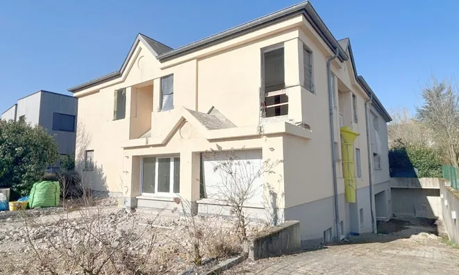 Недвижимость House 5 bedrooms for sale in Bertrange: 1