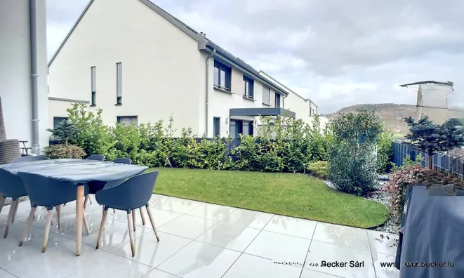 Недвижимость House 4 bedrooms for sale in Lorentzweiler: 4