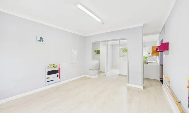 Недвижимость Semi-detached house 5 bedrooms for sale in Pétange: 5