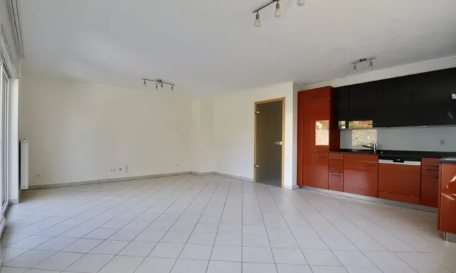 Недвижимость Apartment 2 bedrooms for sale in Berchem: 3