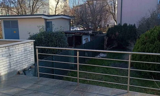Недвижимость Дом с террасой Ново Любляна Бежиград: 2