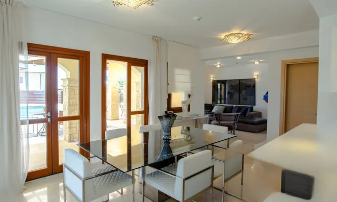 Недвижимость 3 Bedroom Villa For sale in Kouklia: 2