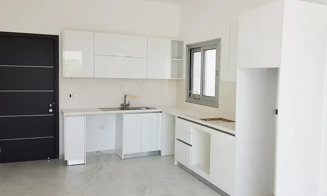 Недвижимость 2 bedroom Apartment For sale in Zakaki, Limassol: 4