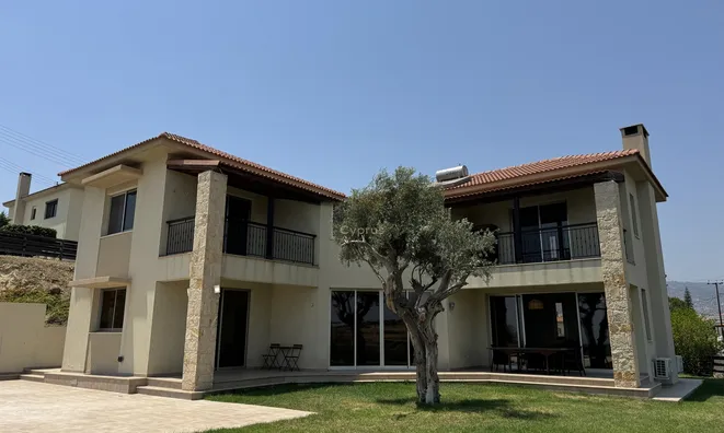 Недвижимость 4 Bedroom Villa For Sale in Parekklisia, Limassol: 2
