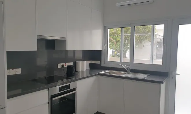 Недвижимость Residential Building for Sale in Strovolos, Nicosia: 4