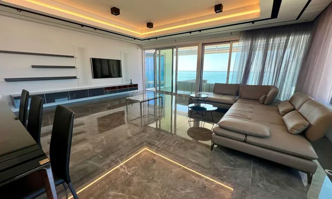 Недвижимость First line Sea View 3 Bedroom Apartment For Sale in Agios Tychonas,Limassol: 12