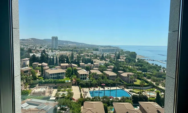 Недвижимость First line Sea View 3 Bedroom Apartment For Sale in Agios Tychonas,Limassol: 14
