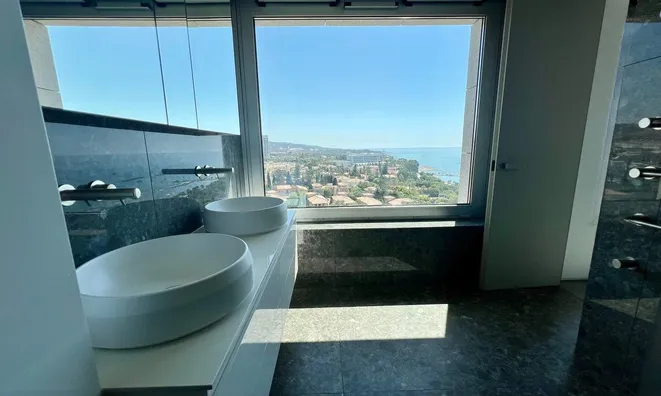 Недвижимость First line Sea View 3 Bedroom Apartment For Sale in Agios Tychonas,Limassol: 15