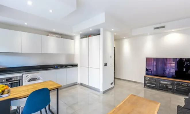 Недвижимость Apartment Monaco, Port: 2