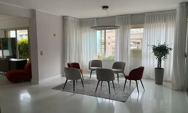 Недвижимость Apartment Monaco, La Rousse: 3