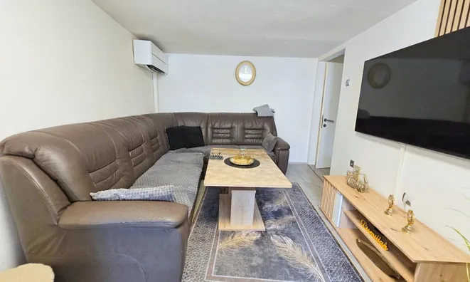 Недвижимость Однокомнатная квартира в Изоле: 4