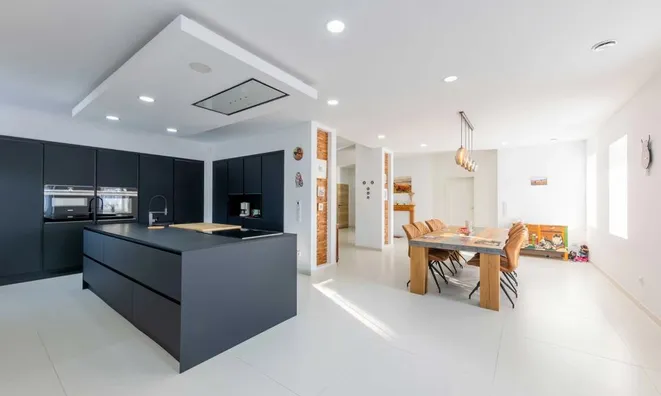 Недвижимость Apartment 5 bedrooms for sale in Haller: 3