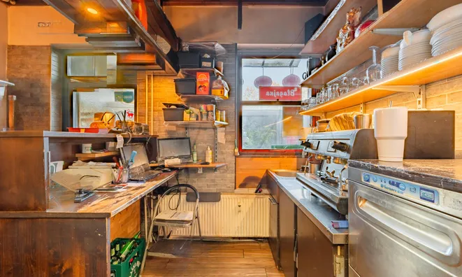 Недвижимость Кофейня в центре Любляны: 4