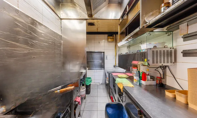 Недвижимость Кофейня в центре Любляны: 5