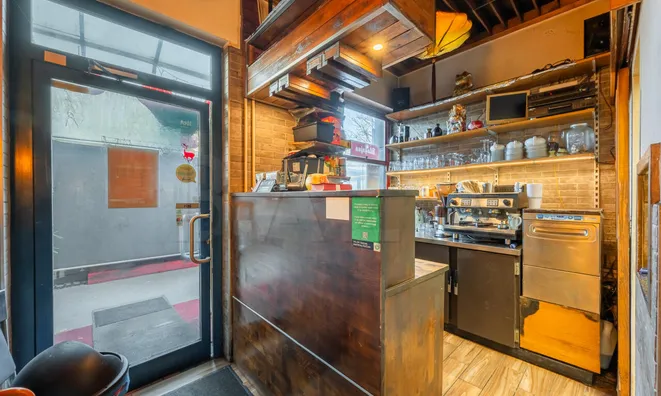 Недвижимость Кофейня в центре Любляны: 6