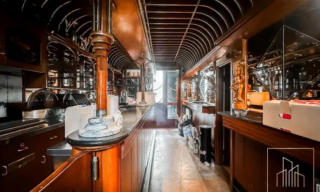 Недвижимость Коммерческое помещение Поляны: 1