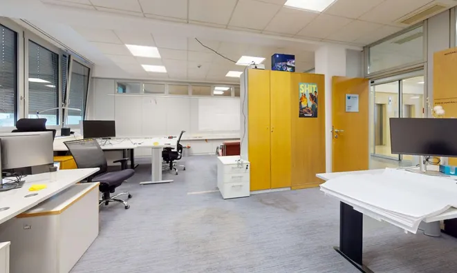 Недвижимость Офисное помещение в центре: 5