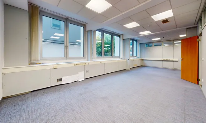 Недвижимость Офисное помещение в центре: 7