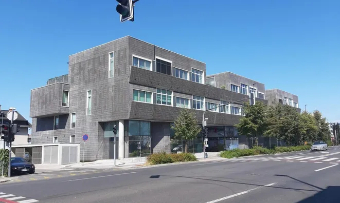 Недвижимость Коммерческое помещение Бежиград: 1