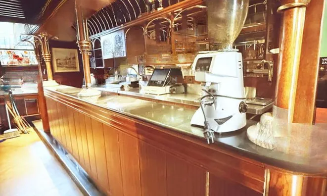 Недвижимость Коммерческое помещение в центре: 4