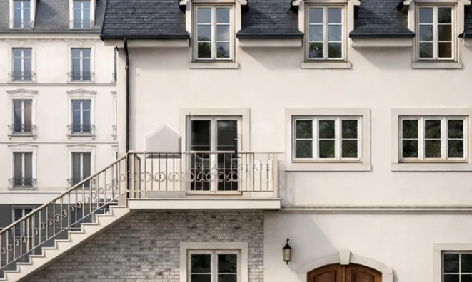 Недвижимость Офисное помещение в центре: 1