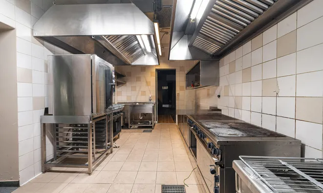 Недвижимость Коммерческое помещение Центр: 8