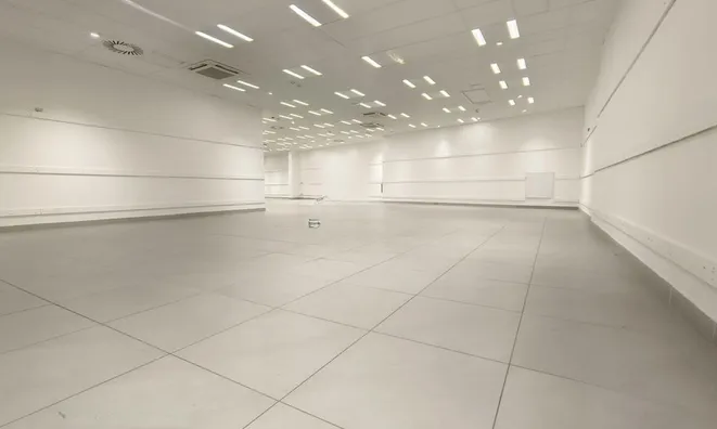 Недвижимость Комбинированное офисное помещение в Старой Любляне: 2