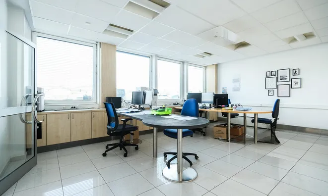 Недвижимость Офисное помещение в Ново Стегне: 1