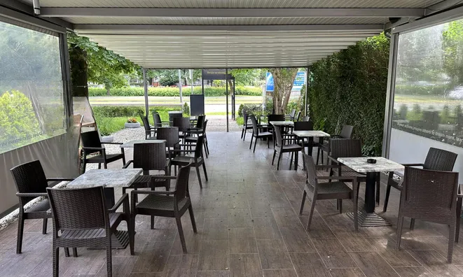 Недвижимость Торговое помещение Фужине: 4