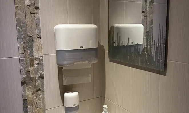 Недвижимость Торговое помещение Фужине: 5