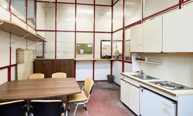 Недвижимость Коммерческое помещение Стегне: 5