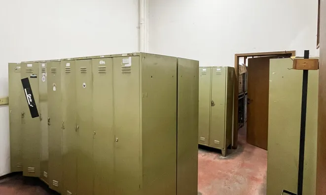 Недвижимость Коммерческое помещение Стегне: 9