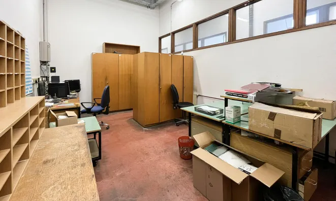 Недвижимость Коммерческое помещение Стегне: 10