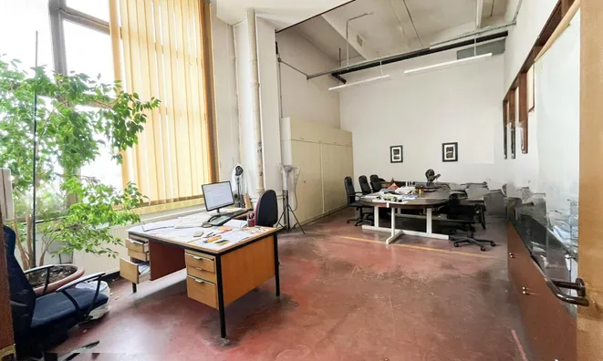 Недвижимость Коммерческое помещение Стегне: 13